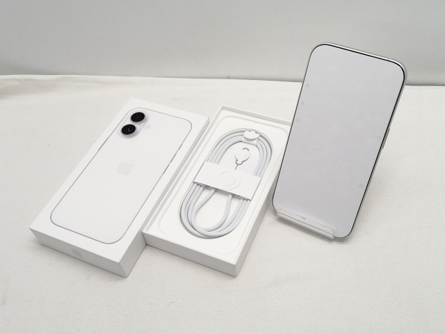 ☆新品未使用 iPhoneSE 64GB ホワイト SIMロック解除済☆ 未使用 SIMロック