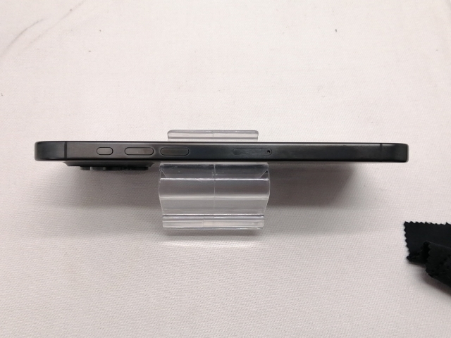 【中古】Apple 国内版 【SIMフリー】 iPhone 15 Pro Max 256GB ブラックチタニウム MU6P3J/A【仙台駅東口】保証期間１ヶ月【ランクA】