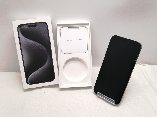 【中古】Apple 国内版 【SIMフリー】 iPhone 15 Pro Max 256GB ブラックチタニウム MU6P3J/A【仙台駅東口】保証期間１ヶ月【ランクA】