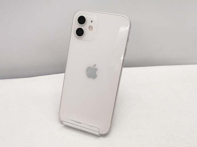 Apple docomo  iPhone 12 64GB ホワイト MGHP3J/A保証期間１ヶ月 本体iPhone12 64GB ブラック SIMロック解除済み APPLE 〔中古
