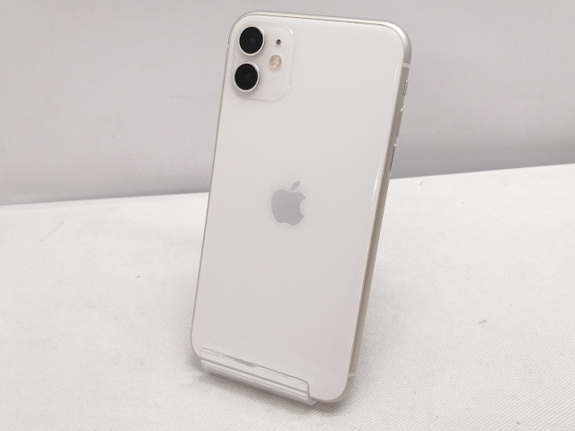【中古】Apple docomo 【SIMロック解除済み】 iPhone 11 128GB ホワイト MWM22J/A【三宮センター】保証期間１ヶ月【ランクB】
