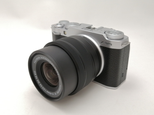 中古】FujiFilm FUJIFILM X-M5 XC15-45mmレンズキット シルバー【仙台 