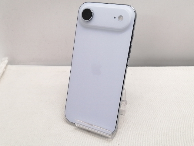 【中古】Apple docomo 【SIMフリー】 iPhone Air 256GB スカイブルー MG2A4J/A【仙台駅東口】保証期間１ヶ月【ランクA】