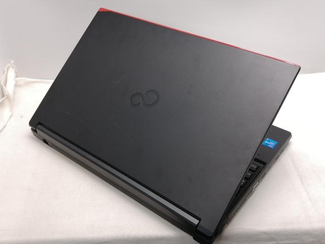 中古】Fujitsu LIFEBOOK A A7511/G FMVA85034 【i5-1145G7 8G 256G(SSD 