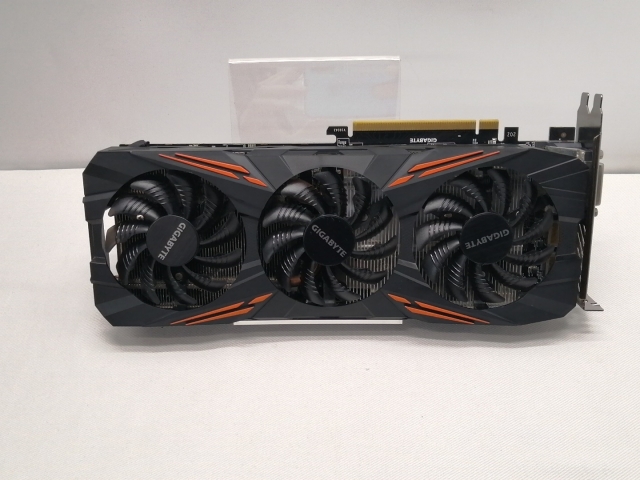 中古　GIGABYTE GV-N1070G1 GAMING-8GD　GTX1070/REV2.0