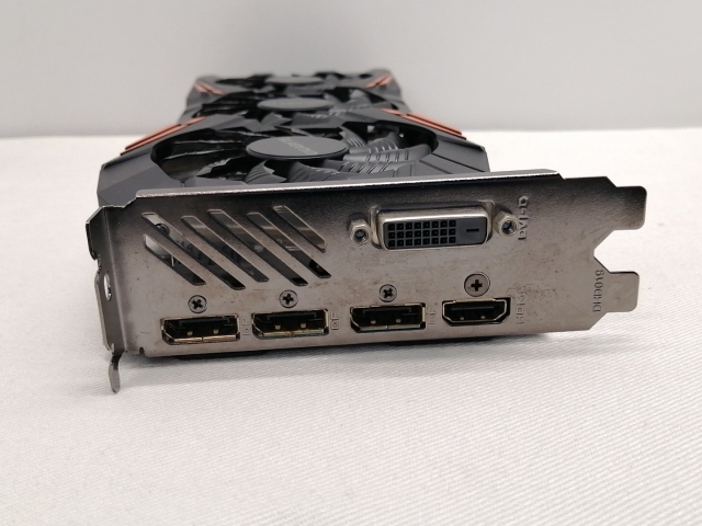 中古　GIGABYTE GV-N1070G1 GAMING-8GD　GTX1070/REV2.0