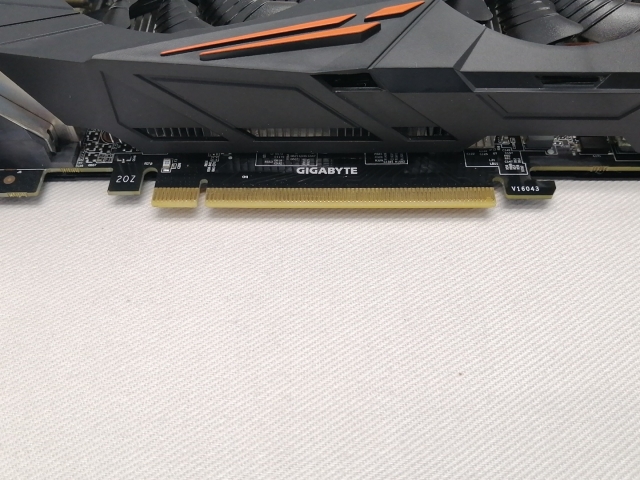 中古　GIGABYTE GV-N1070G1 GAMING-8GD　GTX1070/REV2.0