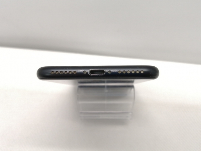中古】【赤ロム保証あり】Apple au 【SIMロック解除済み