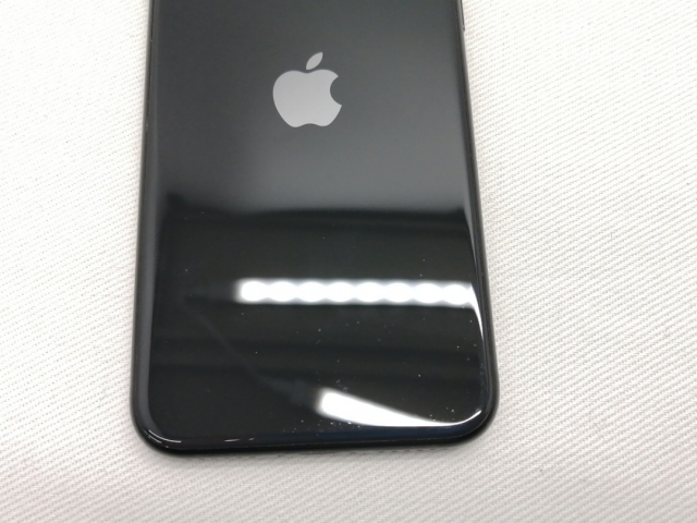 iPhone SE 第2世代 128GB ブラック MHGT3J/au SIMロ 中古】【赤ロム保証あり】Apple au 【SIMロック解除済み