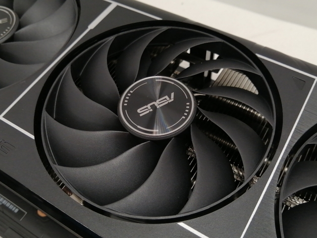【中古】ASUS PRIME-RTX5070-O12G RTX5070/12GB(GDDR7)【仙台駅東口】保証期間１週間_5