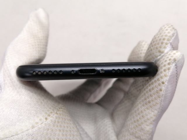 【中古】Apple au 【SIMロック解除済み】 iPhone SE（第2世代） 64GB ブラック MX9R2J/A【仙台駅東口】保証期間１ヶ月【ランクC】_3
