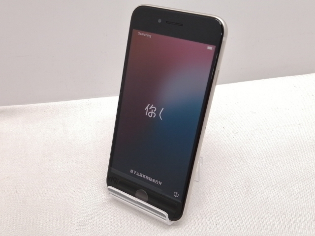 【中古】Apple SoftBank 【SIMフリー】 iPhone SE（第3世代） 128GB スターライト MMYG3J/A【仙台駅東口】保証期間１ヶ月【ランクB】_1