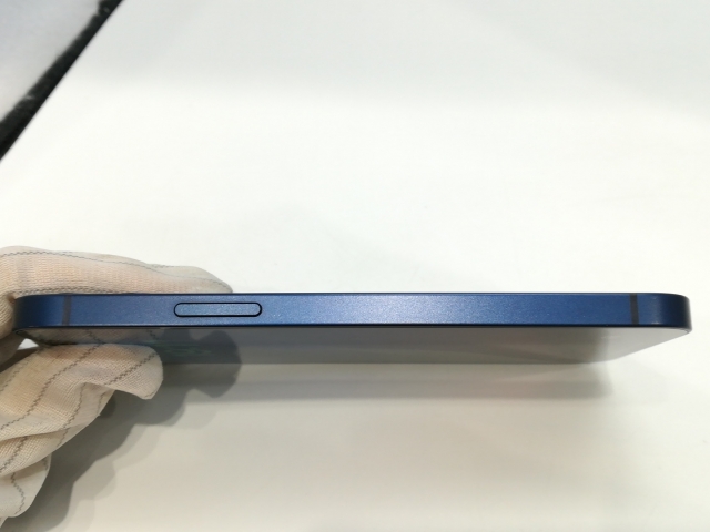 【中古】Apple 国内版 【SIMフリー】 iPhone 12 128GB ブルー MGHX3J/A【浜松駅前】保証期間１ヶ月【ランクC】
