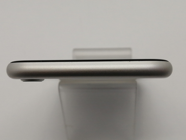 【中古】Apple docomo 【SIMロック解除済み】 iPhone SE（第2世代） 64GB ホワイト MHGQ3J/A（後期型番）【大須アメ横】保証期間１ヶ月【ランクC】_2