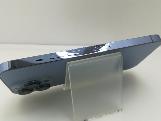 【中古】Apple docomo 【SIMフリー】 iPhone 13 Pro 128GB シエラブルー MLUK3J/A【大須】保証期間１ヶ月【ランクB】_5