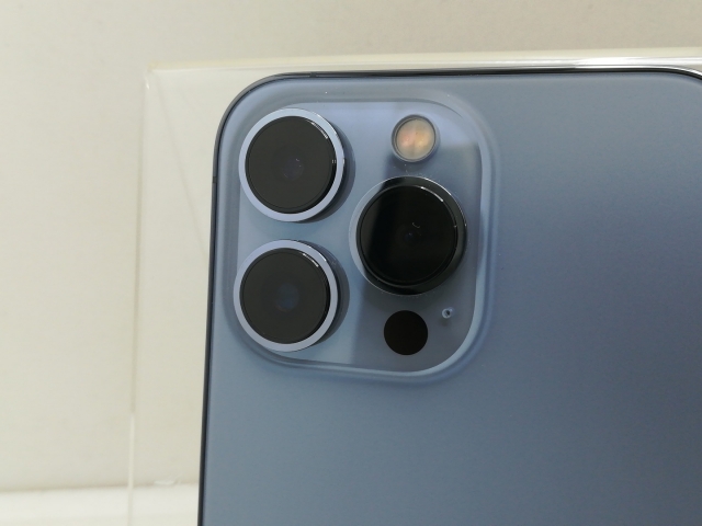 【中古】Apple docomo 【SIMフリー】 iPhone 13 Pro 128GB シエラブルー MLUK3J/A【大須】保証期間１ヶ月【ランクB】_6