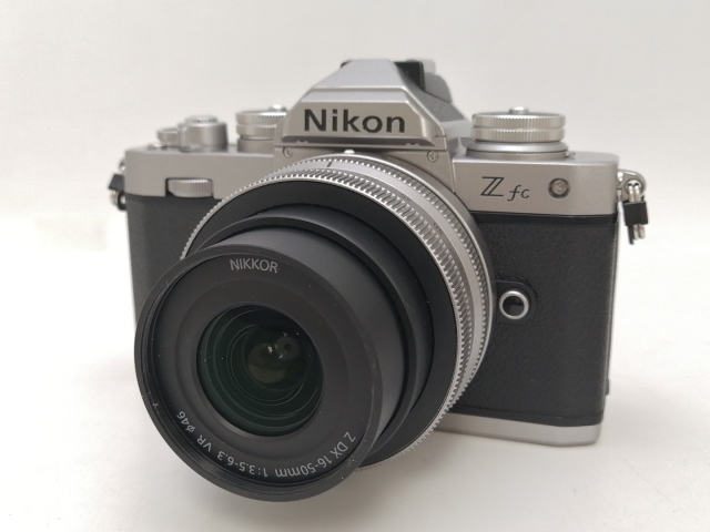 中古】Nikon Nikon Z fc 16-50 VR レンズキット シルバー【新宿2】保証