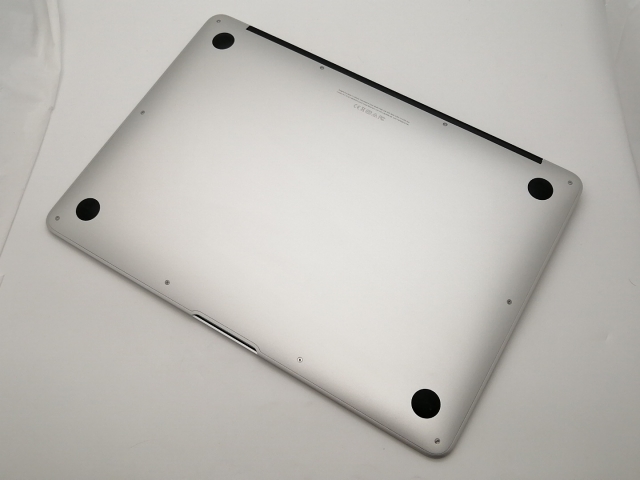 【中古】Apple MacBook Air 13in CTO (Mid 2017) Core i5(1.8G)/8G/256G(SSD)【大須2】言いはなつ継続期間１ヶ月【位置づけるC】