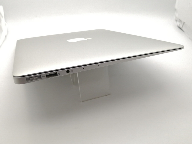 【中古】Apple MacBook Air 13in CTO (Mid 2017) Core i5(1.8G)/8G/256G(SSD)【大須2】言いはなつ継続期間１ヶ月【位置づけるC】