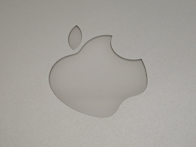 【中古】Apple MacBook Air 13in CTO (Mid 2017) Core i5(1.8G)/8G/256G(SSD)【大須2】言いはなつ継続期間１ヶ月【位置づけるC】