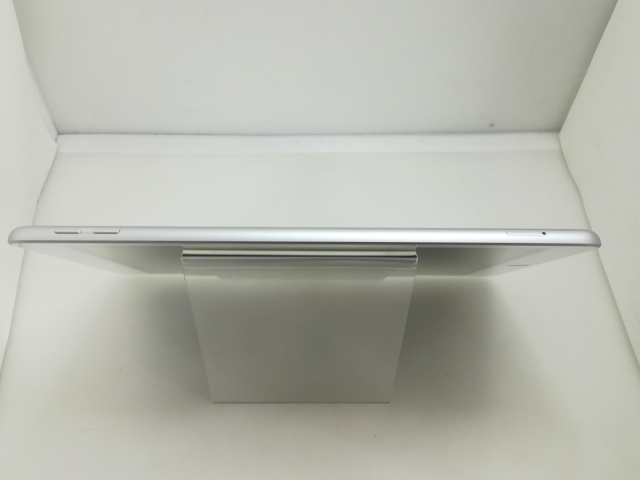 【中古】Apple 海外版 【SIMフリー】 iPad（第6世代/2018） 128GB シルバー【大須】保証期間１ヶ月【ランクB】_3