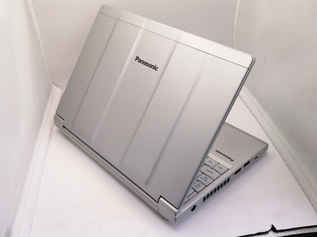 中古Panasonic Let's note SV1 CF-SV1RDLVS i5-1145G7 16G 中古Panasonic Let's note SV1 CF-SV1RDLVS i5-1145G7 16G