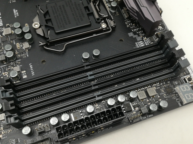 【中古】ASUS MAXIMUS VIII HERO Z170/LGA1151(DDR4)/M.2/SATA Express/USB 3.1(Type-A,C)/ATX 【大須】保証期間１週間_3