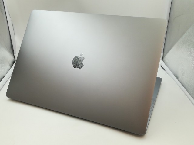 【中古】Apple MacBook Pro 16インチ CTO (Late 2019) スペースグレイ Core i9(2.3G/8C)/64G/1T/RadeonPro 5500M(8G)【大須2】保証期間１