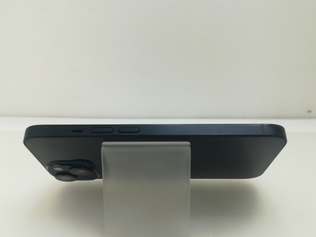 【中古】Apple 海外版 【SIMフリー】 iPhone 14 128GB ミッドナイト【大須】保証期間１ヶ月【ランクC】_3