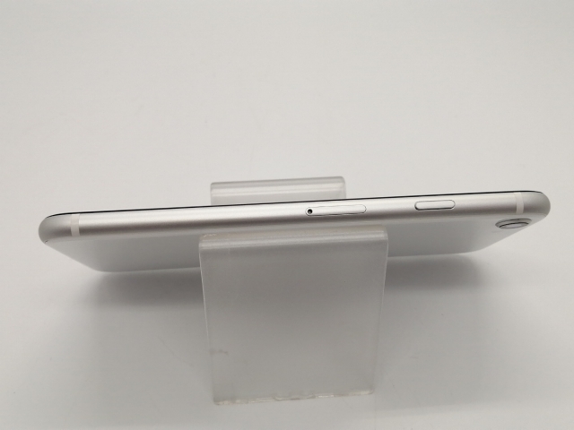 【中古】Apple docomo 【SIMロック解除済み】 iPhone SE（第2世代） 64GB ホワイト MHGQ3J/A（後期型番）【大須アメ横】保証期間１ヶ月【ランクC】_5