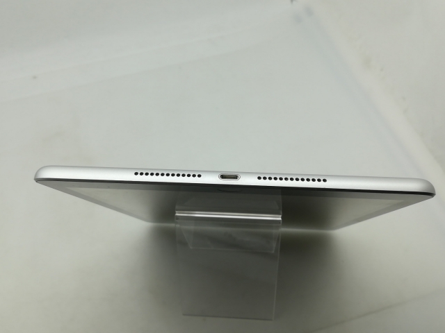 【中古】Apple docomo 【SIMフリー】 iPad（第9世代/2021） 256GB シルバー MK4H3J/A【大須アメ横】保証期間１ヶ月【ランクC】_4