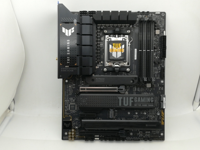 【中古】ASUS TUF GAMING X670E-PLUS WIFI X670E/AM5/2.5GbitLAN/Wi-Fi6E(ax)+BT5.2/ATX【大須】保証期間１週間