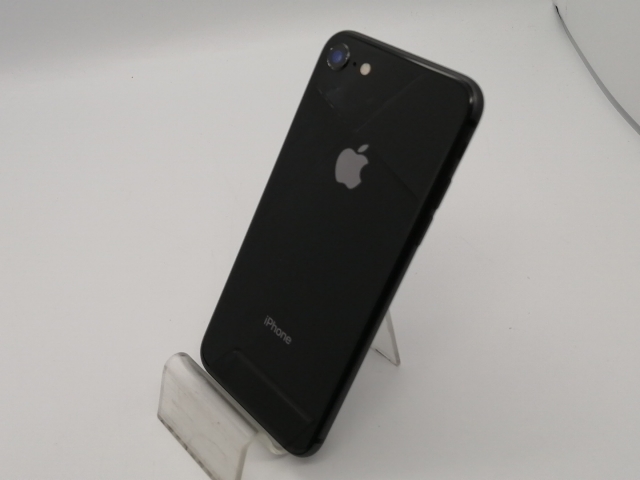 【中古】Apple au 【SIMロック解除済み】 iPhone 8 64GB スペースグレイ MQ782J/A【大須アメ横】保証期間１ヶ月【ランクC】