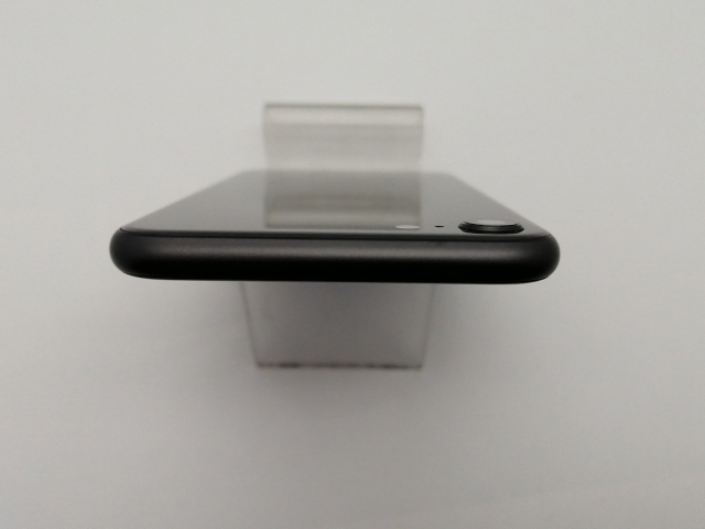 中古】Apple au 【SIMロック解除済み】 iPhone 8 64GB スペースグレイ