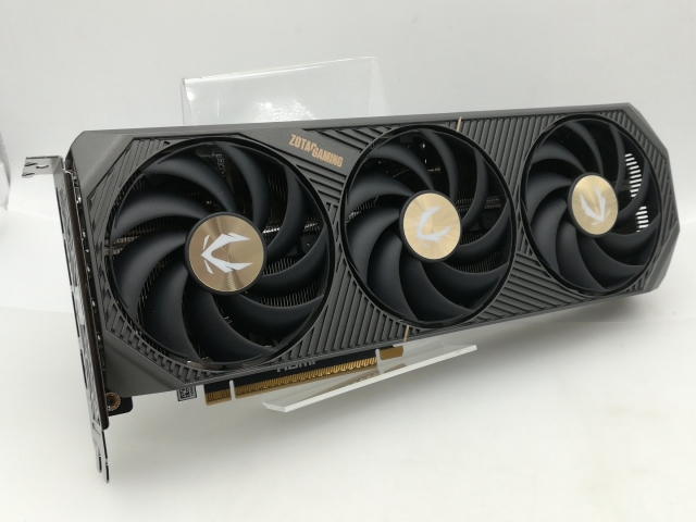 【中古】ZOTAC GAMING GeForce RTX 5070 SOLID OC ZT-B50700J-10P RTX5070/12GB(GDDR7)【大須】保証期間１週間