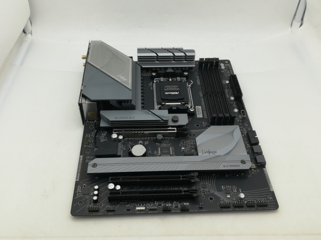 【中古】ASRock B850 LiveMixer WiFi B850/AM5/ATX【大須】保証期間１週間
