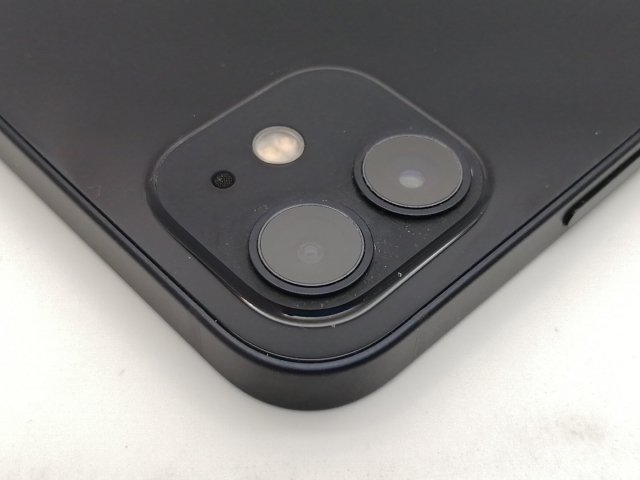 【中古】Apple SoftBank 【SIMロック解除済み】 iPhone 12 64GB ブラック MGHN3J/A【大須2】保証期間１ヶ月【ランクC】