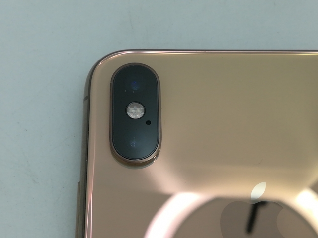 【中古】Apple 国内版 【SIMフリー】 iPhone XS 64GB ゴールド MTAY2J/A【京都】保証期間１ヶ月【ランクB】_6