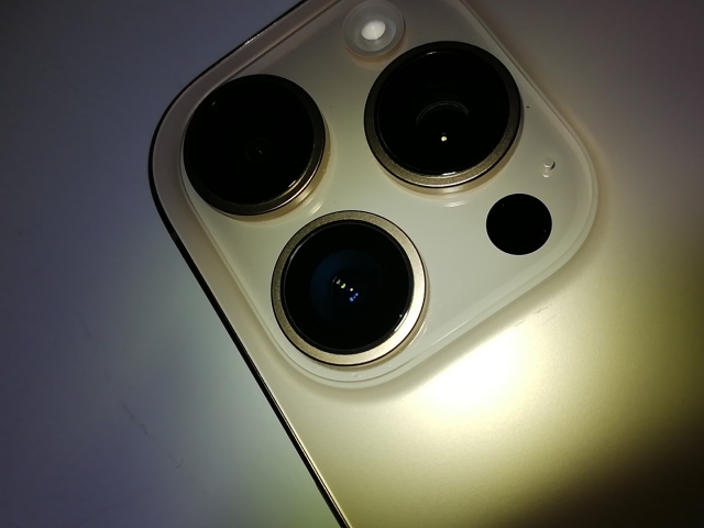 【中古】Apple 国内版 【SIMフリー】 iPhone 16 Pro 256GB デザートチタニウム MYN23J/A【福岡筑紫】保証期間１ヶ月【ランクB】