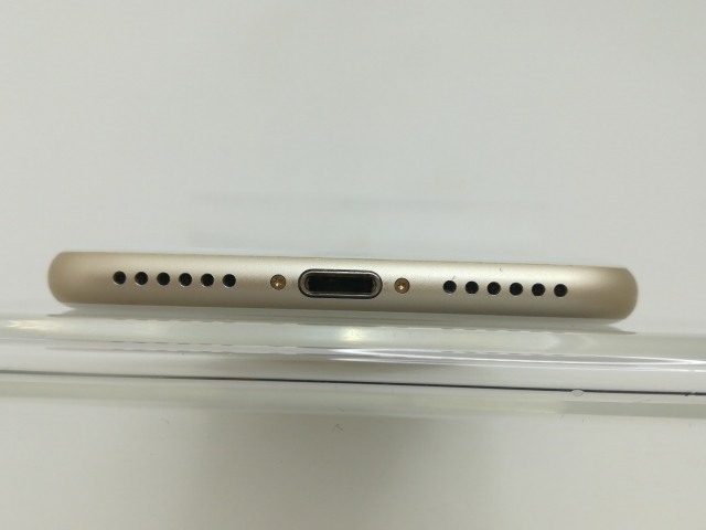 中古】Apple SoftBank 【SIMロック解除済み】 iPhone 7 32GB