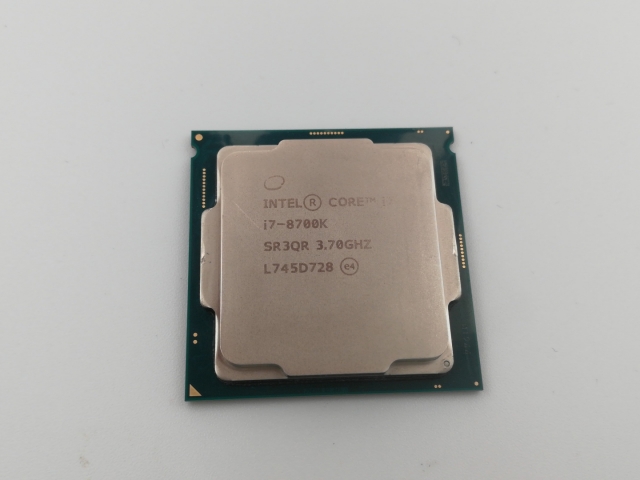 Intel Core i7-8700 【中古】　　　3個セット　a37 中古】Intel Core i7-8700K (3.7GHz/TB:4.7GHz) bulk LGA1151/6C/12T