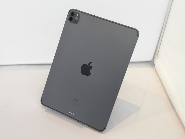 【中古】Apple au 【SIMロック解除済み】 iPad Pro 11インチ（第3世代） Cellular 256GB スペースグレイ MHW73J/A【秋葉3号】保証期間１