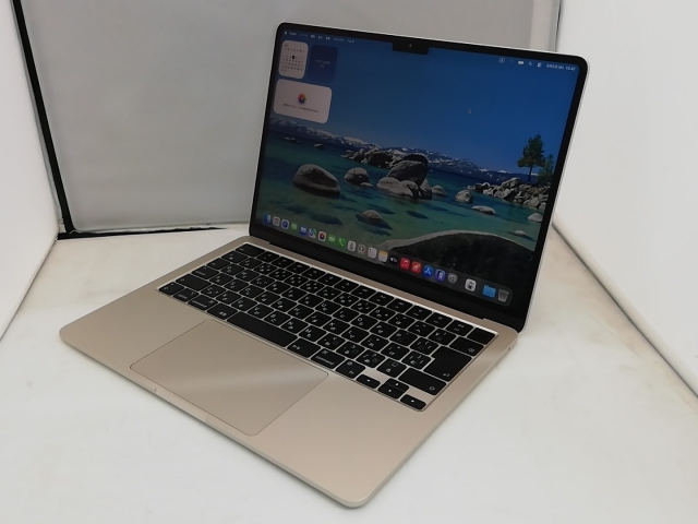 【中古】Apple MacBook Air 13インチ M3(CPU:8C/GPU:8C) 8GB/256GB スターライト MRXT3J/A (13インチ, M3, 2024)【秋葉3号】保証期間１ヶ月【ランクB】