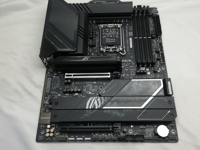【中古】ASUS ROG STRIX Z890-F GAMING WIFI Z890/LGA1851/ATX【秋葉3号】保証期間１週間