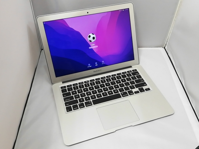 ◆中古◆MacBook Air (13-inch， Early 2015) A1466 i7 2.2GHz 8GB SSD256GB 13.3インチ(1440×900) 充放電89回 英語キー b-1中古品Apple MacBook Air 13-inch Early 2015 A1466 Core i5 1.6GHz