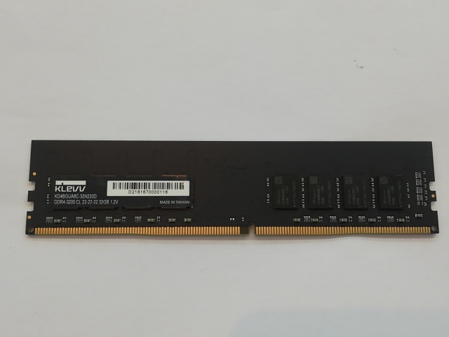 【中古】DDR4 32GB PC4-25600(DDR4-3200)【デスクトップPC用】 【秋葉3号】保証期間１週間