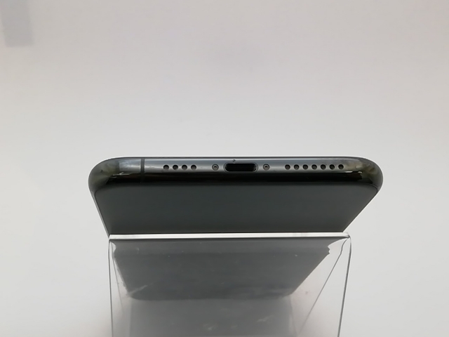 【中古】Apple au 【SIMロック解除済み】 iPhone 11 Pro Max 64GB ミッドナイトグリーン MWHH2J/A【秋葉3号】保証期間１ヶ月【ランクB】_4