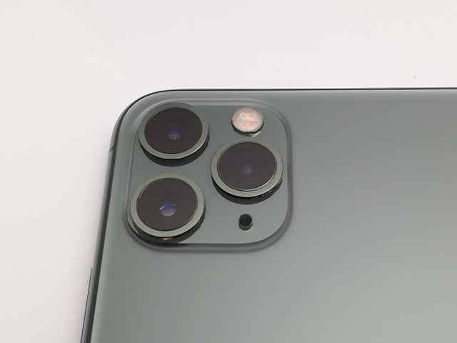【中古】Apple au 【SIMロック解除済み】 iPhone 11 Pro Max 64GB ミッドナイトグリーン MWHH2J/A【秋葉3号】保証期間１ヶ月【ランクB】_6