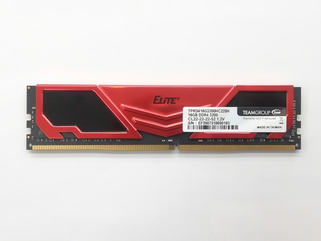 【中古】DDR4 16GB PC4-25600(DDR4-3200)【デスクトップPC用】【秋葉3号】保証期間１週間