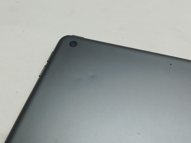 【中古】Apple 【Wi-Fi】 iPad（第8世代/2020） 128GB スペースグレイ MYLD2J/A【秋葉3号】保証期間１ヶ月【ランクC】_7
